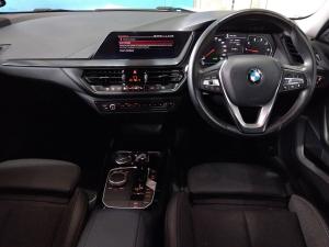 BMW 1 Series 118i Sport Line - Image 10
