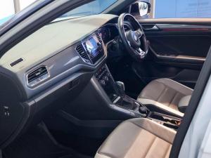 Volkswagen T-Roc 2.0TSI 140kW 4Motion R-Line - Image 26
