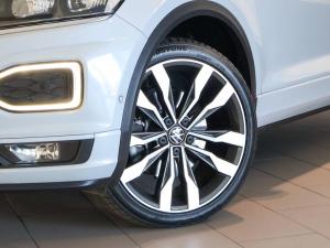 Volkswagen T-Roc 2.0TSI 140kW 4Motion R-Line - Image 4