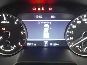 Nissan Navara 2.5DDTI SE Plus automatic D/C - Image 11
