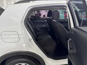 Volkswagen T-CROSS 1.0 TSI Comfortline DSG - Image 12