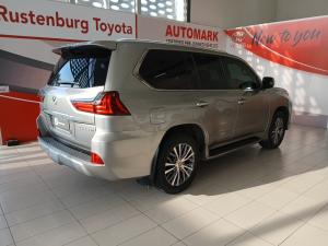 Lexus LX 450d - Image 2