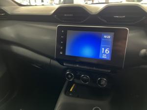 Nissan Magnite 1.0 Turbo Acenta Kuro manual - Image 8