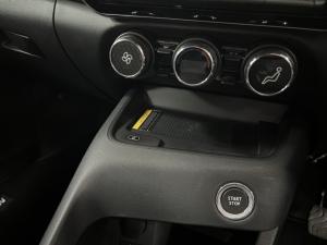 Nissan Magnite 1.0 Turbo Acenta Kuro manual - Image 9