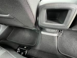 Volkswagen T-Cross 1.0TSI R-Line - Image 9
