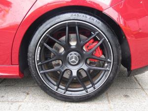 Mercedes-Benz AMG A45 S 4MATIC - Image 13