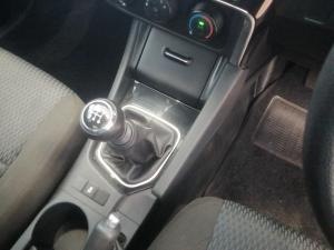 Toyota Corolla Quest 1.8 Plus manual - Image 13
