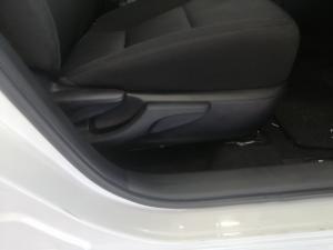Toyota Corolla Quest 1.8 Plus manual - Image 21