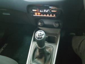 Suzuki Baleno 1.5 GLX manual - Image 19