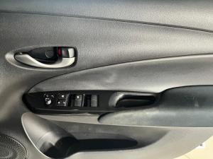 Toyota Yaris 1.5 Xs - Image 6
