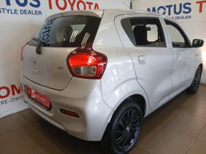 Toyota Vitz 1.0 XR manual - Image 2