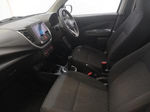 Toyota Vitz 1.0 XR manual - Image 7
