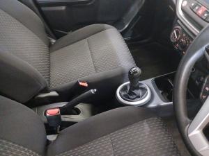 Toyota Vitz 1.0 XR manual - Image 11