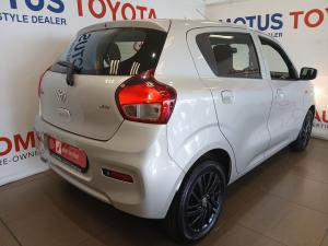Toyota Vitz 1.0 XR manual - Image 2