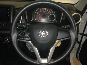 Toyota Vitz 1.0 XR manual - Image 8