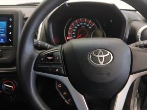 Toyota Vitz 1.0 XR manual - Image 9