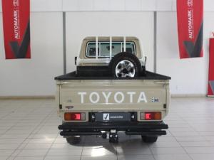 Toyota Land Cruiser 79 4.0PS/C - Image 12