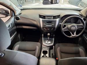 Nissan Navara 2.5DDTi double cab SE auto - Image 7