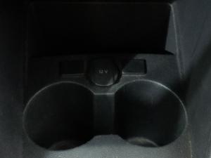 Volkswagen Polo Vivo hatch 1.4 Comfortline - Image 9