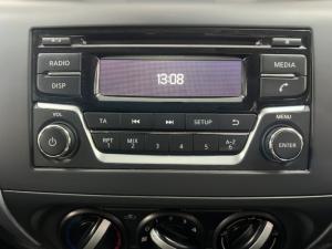 Nissan Navara 2.5DDTi double cab SE auto - Image 13