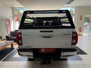 Toyota Hilux 2.8GD-6 double cab Raider auto - Image 5