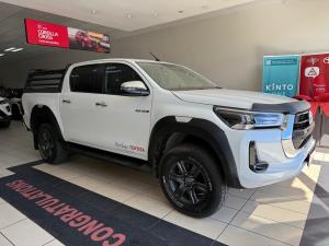 Toyota Hilux 2.8GD-6 double cab Raider auto - Image 1