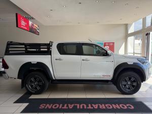 Toyota Hilux 2.8GD-6 double cab Raider auto - Image 3