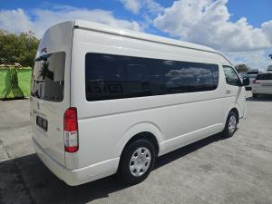 Toyota Hiace 2.5D-4D bus 14-seater GL - Image 2