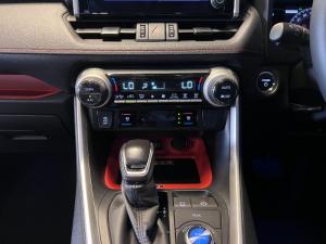 Toyota RAV4 2.5 GX-R Hybrid CVT E-FOUR - Image 20