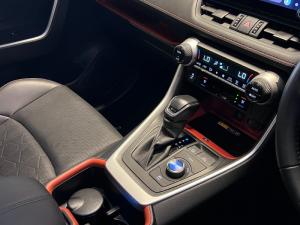 Toyota RAV4 2.5 GX-R Hybrid CVT E-FOUR - Image 28