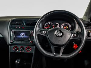 Volkswagen Polo Vivo hatch 1.6 Comfortline auto - Image 12
