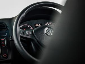Volkswagen Polo Vivo hatch 1.6 Comfortline auto - Image 14