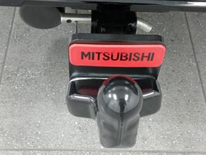 Mitsubishi Triton 2.4DI-D double cab 4x4 Xtreme - Image 16