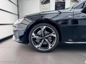 Audi A4 35TFSI Black Edition - Image 2