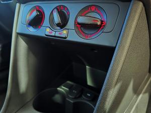 Volkswagen Polo Vivo 1.4 - Image 10