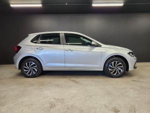 Volkswagen Polo hatch 1.0TSI - Image 8