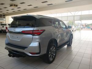 Toyota Fortuner 2.4GD-6 Raised Body automatic - Image 2