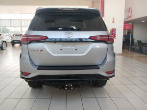Toyota Fortuner 2.4GD-6 Raised Body automatic - Image 5