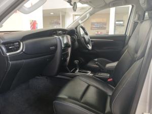 Toyota Fortuner 2.4GD-6 Raised Body automatic - Image 7