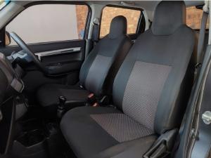 Suzuki S-Presso 1.0 S-Edition manual - Image 6