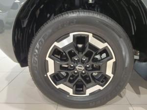 Nissan Navara 2.5DDTi double cab LE Plus 4x4 - Image 11