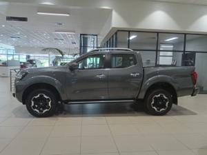 Nissan Navara 2.5DDTi double cab LE Plus 4x4 - Image 2