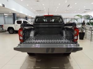 Nissan Navara 2.5DDTi double cab LE Plus 4x4 - Image 6