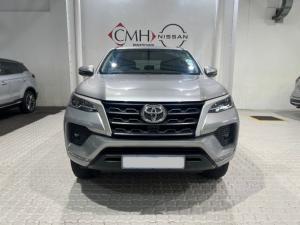 Toyota Fortuner 2.4GD-6 manual - Image 2
