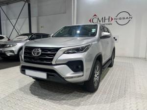 Toyota Fortuner 2.4GD-6 manual - Image 3
