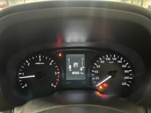 Nissan Navara 2.5DDTi double cab SE auto - Image 11
