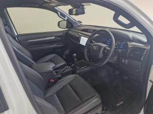 Toyota Hilux 2.8 GD-6 RB LegendE/CAB - Image 7