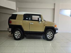 Toyota FJ Cruiser 4.0 V6 - Image 6