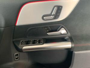 Mercedes-Benz GLA GLA200 Progressive - Image 9