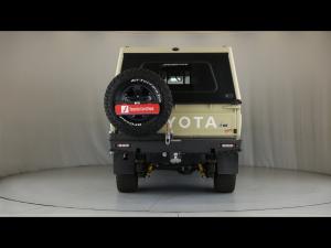 Toyota Land Cruiser 79 2.8GD-6 double cab - Image 5
